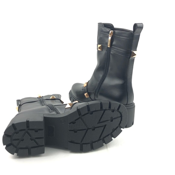 Cape Robbin | Yuri Lug Sole Moto Boots - Picture 10 of 13